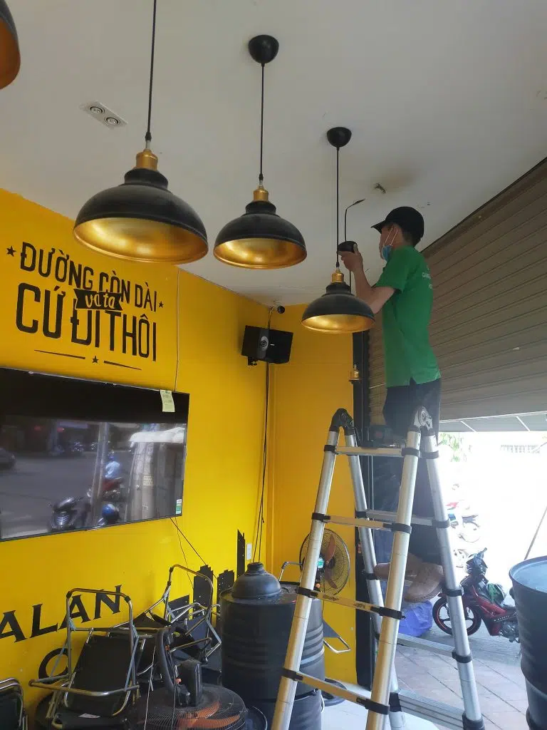 THI CÔNG HỆ THỐNG CAMERA VÀ ĐIỆN CHO QUÁN CAFE QUẬN 7